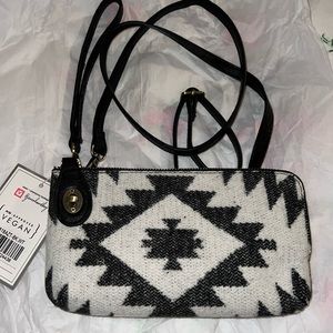 Jen & Co crossbody wallet